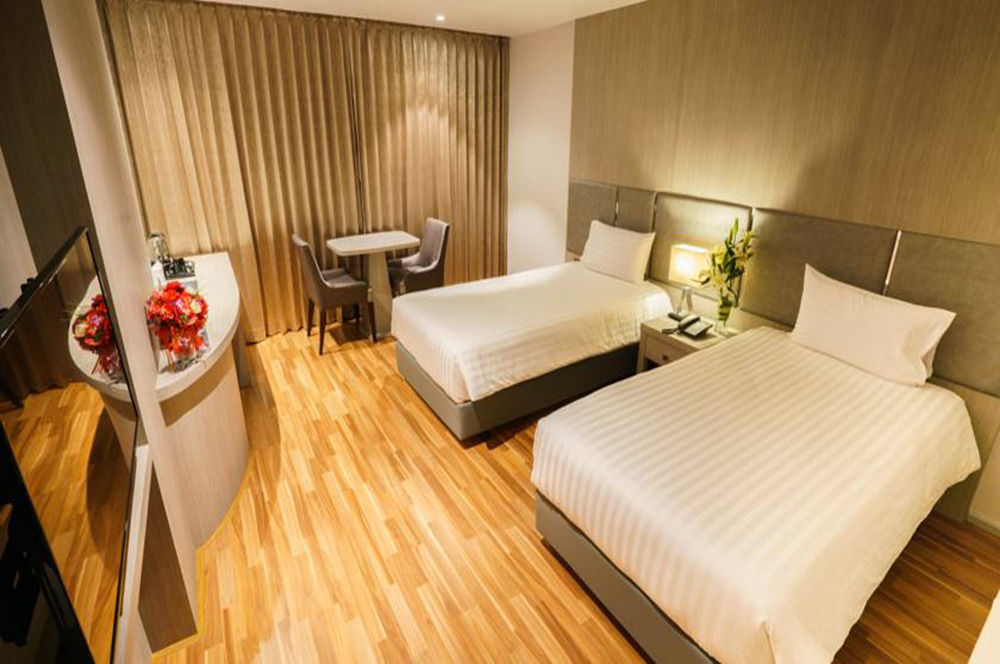 New Season Square Hotel Hat Yai Exterior foto
