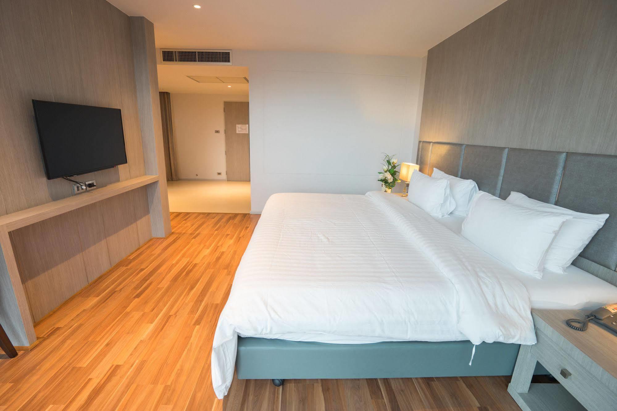 New Season Square Hotel Hat Yai Exterior foto